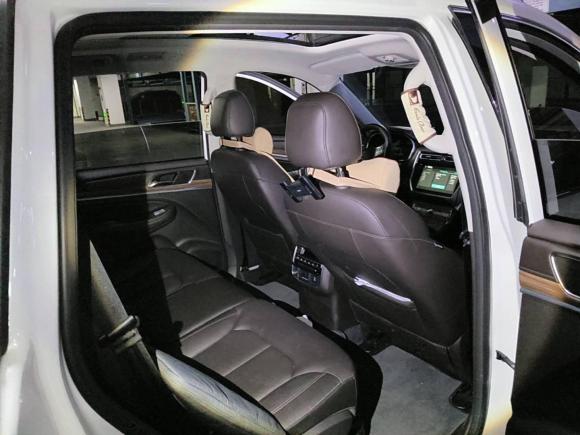 [上海·川R] 二手荣威荣威RX82019款 30T 智联网两驱超群旗舰版