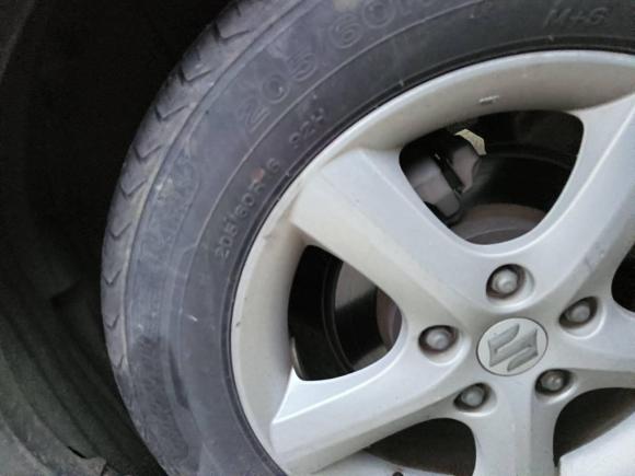 [湖州·浙E] 二手铃木天语 SX42009款 两厢 1.6L 自动运动型