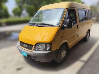 福特经典全顺2013款 2.8T改款柴油厢式运输车短轴中顶JX493ZLQ4