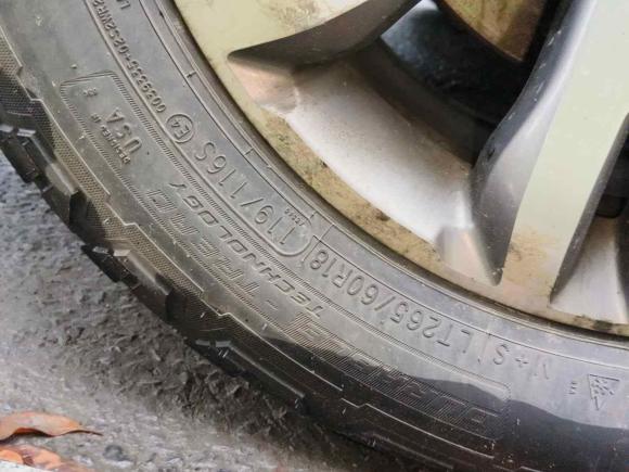 [杭州·浙A] 二手福特撼路者2017款 2.2T 柴油手动四驱豪华版 5座