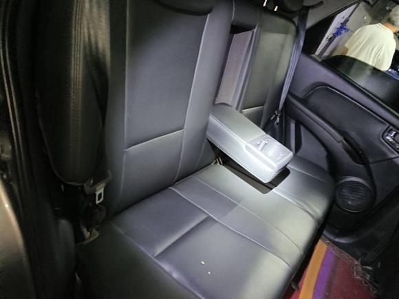 [西安·宁A] 二手起亚狮跑2011款 2.0L 自动两驱版GLS