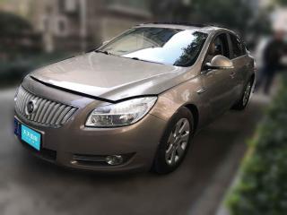 别克君威2012款2.0L舒适版