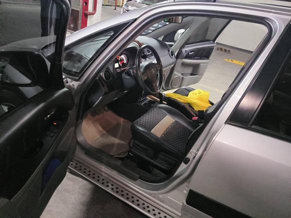 [西安·陕A] 二手铃木天语 SX42011款 改款 1.6L 自动运动型