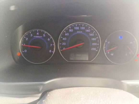 [北京·京N] 二手现代胜达经典2010款 2.4 至尊版 七座四驱