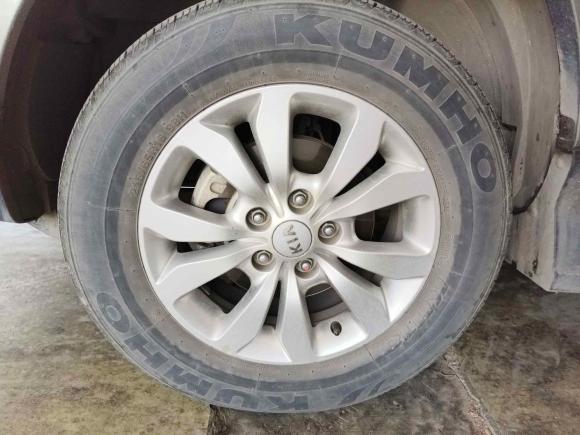 [西安·陕A] 二手起亚狮跑2013款 2.0L 手动两驱版GL