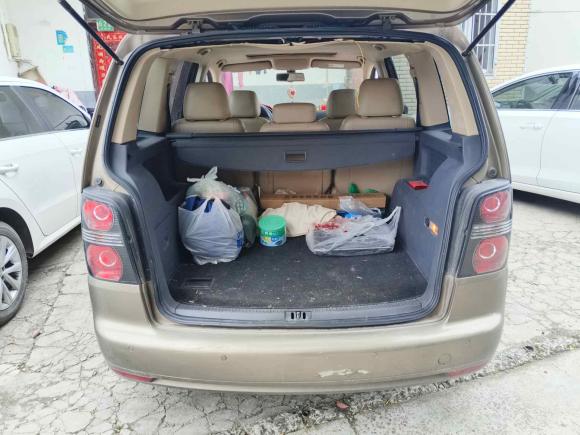 [上海·豫Q] 二手大众途安2015款 1.4T DSG舒适版5座