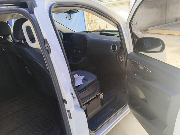 [上海·沪C] 二手奔驰威霆2016款 2.0T 商务版