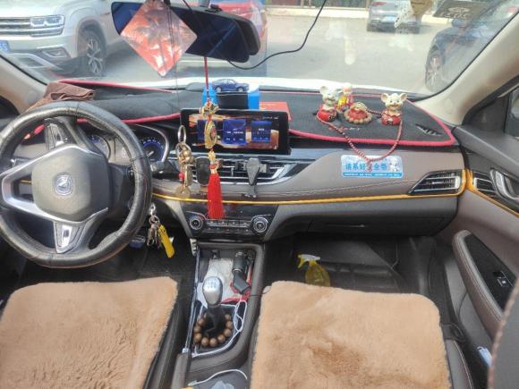 [苏州·苏E] 二手长安逸动DT2018款 1.6L 手动尊享型