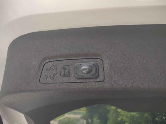 [广州·粤A] 二手林肯林肯MKC2014款 2.0T 四驱尊耀版