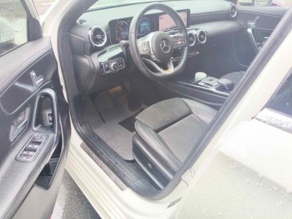 [合肥·皖A] 二手奔驰奔驰A级2019款 A 200 L 运动轿车