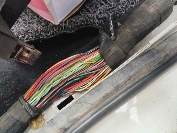 [杭州·浙A] 二手北京汽车北京EU52018款 R500 智风版