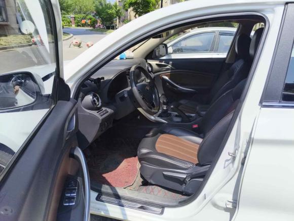 [青岛·鲁B] 二手比亚迪宋2016款 盖世版 1.5TI 手动精英型