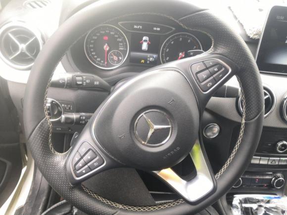 [上海·苏F] 二手奔驰奔驰B级2018款 B 200 动感型