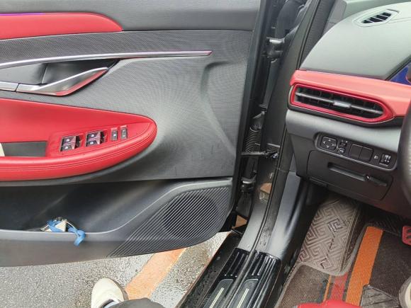 [杭州·浙D] 二手长安长安UNI-T2020款 1.5T 尊贵型