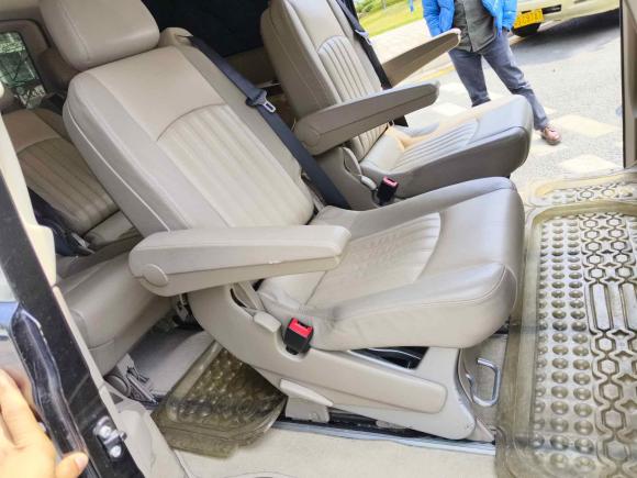 [深圳·粤A] 二手奔驰唯雅诺2010款 2.5L 豪华版