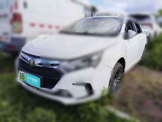 比亚迪秦新能源2015款 1.5T 双冠旗舰版