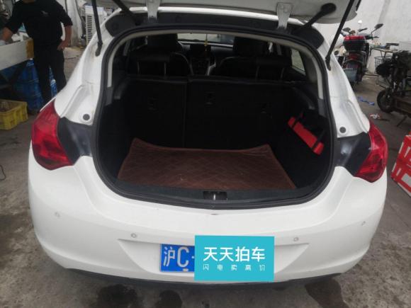 [上海·沪C] 二手别克英朗2013款 XT 1.6L 自动时尚版