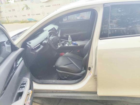 [成都·川G] 二手长安长安UNI-V2022款 1.5T 尊贵型