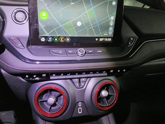 [上海·沪B] 二手雪佛兰开拓者2022款 轻混 650T RS Twin-Clutch四驱7座 擎版