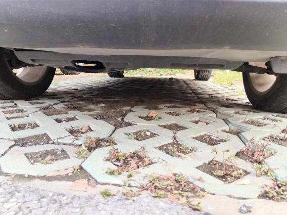 [芜湖·皖B] 二手Jeep指南者2013款 2.0L 两驱豪华版