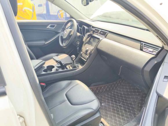 [温州·贵C] 二手江铃驭胜S3302016款 1.5L GTDi 手动两驱时尚版