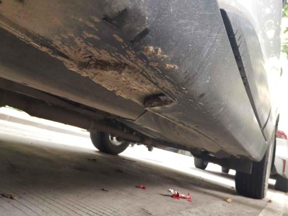 [广州·粤A] 二手现代北京现代ix352010款 2.0L 自动两驱精英版GLS