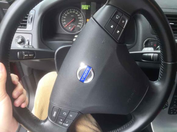 [深圳·粤B] 二手沃尔沃沃尔沃C302010款 改款 2.0智雅版