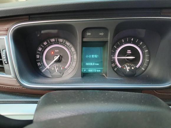 [无锡·苏B] 二手别克别克GL82017款 25S 舒适型 国V