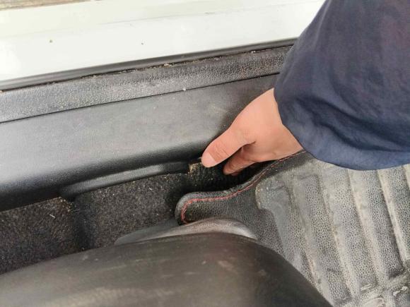 [南京·苏L] 二手荣威荣威3502015款 1.5L 手动豪华天窗版