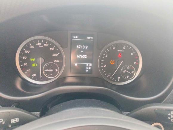 [金华·浙G] 二手奔驰威霆2018款 2.0T 精英版 7座 国VI