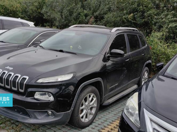 [苏州·苏E] 二手Jeep自由光2016款 2.4L 领先版
