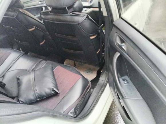 [常州·苏D] 二手荣威荣威3602015款 1.5L 自动豪华版