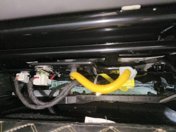 [宁波·浙B] 二手长安长安UNI-V2023款 1.5T 尊享型