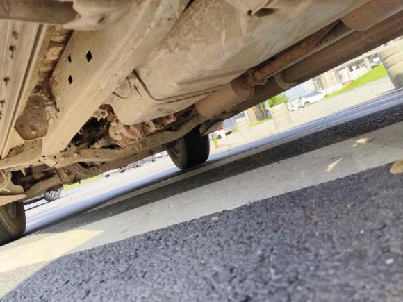 [广州·云J] 二手江铃驭胜S3502016款 2.0T 自动四驱汽油豪华版5座