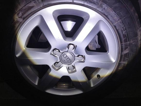 [深圳·粤B] 二手奥迪奥迪Q72014款 35 TFSI 进取型