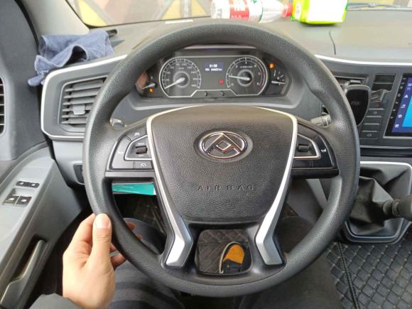 [无锡·苏B] 二手上汽大通MAXUS上汽大通MAXUS 新途V802021款 2.0T 手动经典傲运通127PS中轴中顶6/7/8/9座