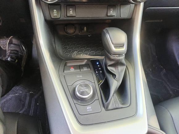 [上海·沪E] 二手丰田RAV4荣放2022款 双擎 2.5L E-CVT四驱精英Plus版