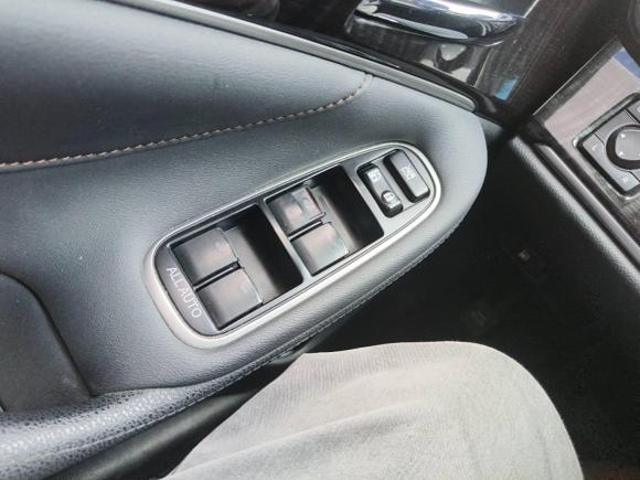 [深圳·粤B] 二手丰田皇冠2015款 2.0T 时尚版