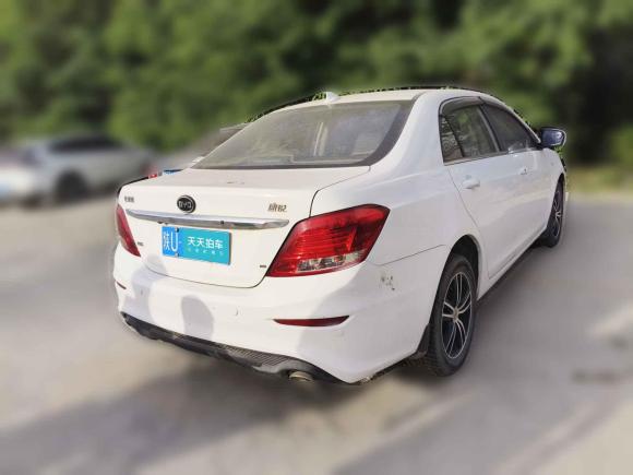 [西安·陕U] 二手比亚迪速锐2015款 改款 1.5L 手动豪华型