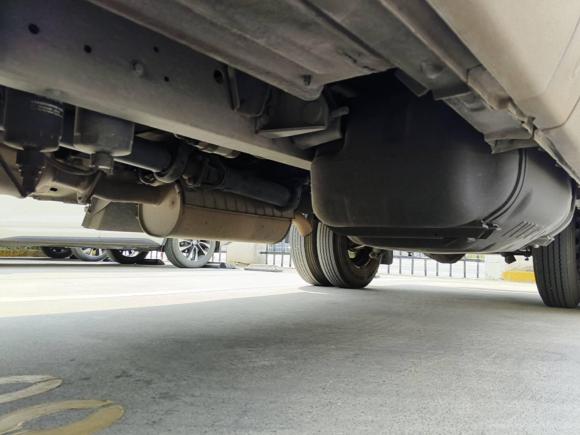 [上海·沪M] 二手依维柯依维柯褒迪2017款 2.5T尊享A37客车高顶6-7座47Z5