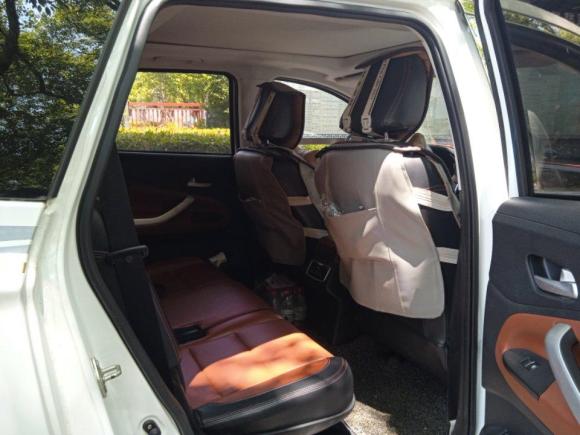 [杭州·湘M] 二手北汽幻速北汽幻速S32016款 S3L 1.5L 手动尊贵型