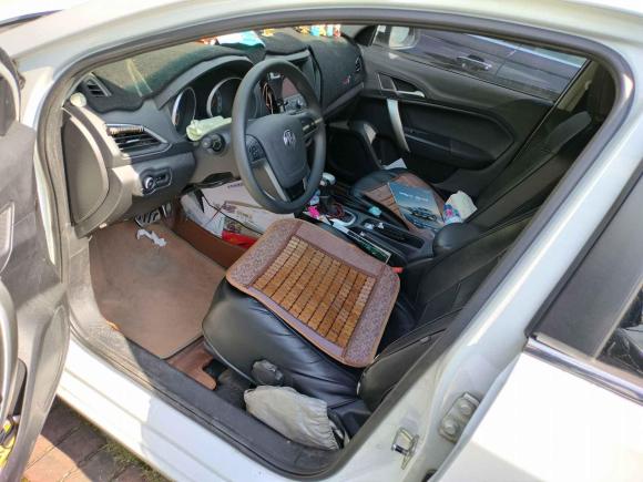 [上海·苏K] 二手名爵锐行2015款 1.5T 自动豪华版