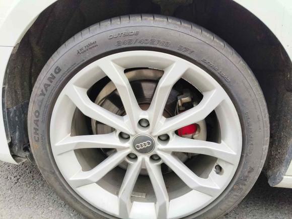 [南京·苏A] 二手奥迪奥迪A4L2019款 40 TFSI 时尚型 国VI