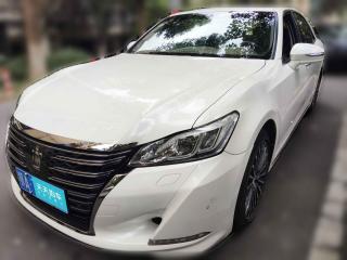 丰田皇冠2018款 2.0T 运动版