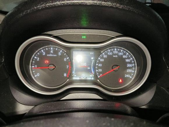 [南京·苏A] 二手奔腾奔腾X802017款 1.8T 自动豪华型