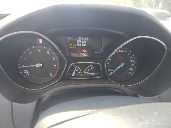 [青岛·鲁B] 二手福特福克斯2017款 三厢 EcoBoost 180 自动精英型