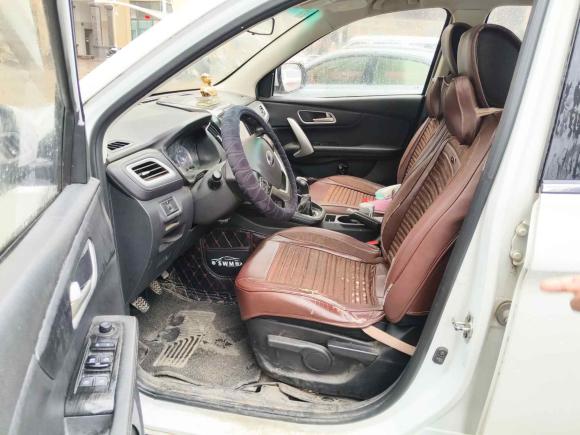 [武汉·鄂A] 二手SWM斯威汽车SWM斯威X72017款 1.8L 手动舒适型 5座