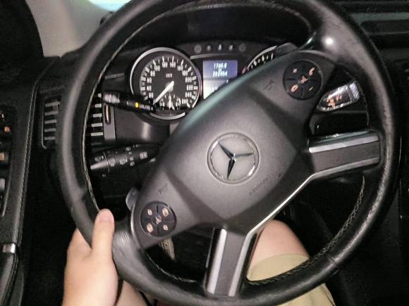 [嘉兴·浙F] 二手奔驰奔驰R级2015款 R 320 4MATIC 豪华型