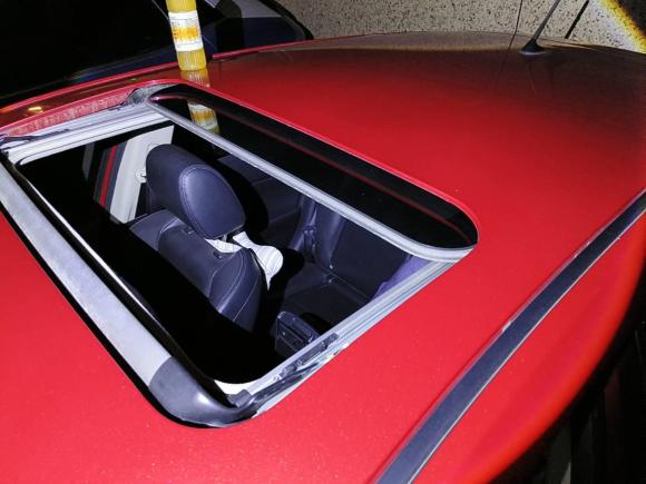 [无锡·苏B] 二手马自达马自达32010款 两厢 2.0自动豪华型