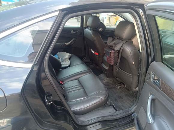 [苏州·苏E] 二手福特蒙迪欧-致胜2011款 2.0L GTDi200豪华型